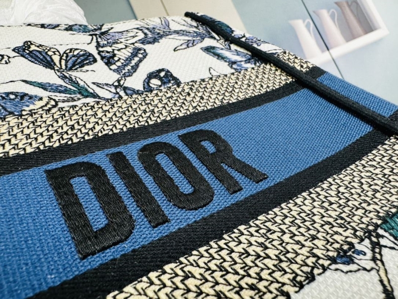 Dior Shopping Bags